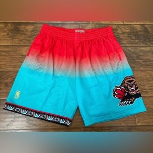 Mitchell & Ness NBA Vancouver Grizzlies 1996 Fadeaway Swingman Shorts size small